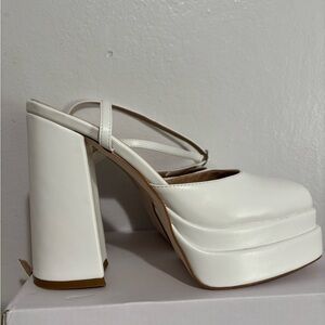 (SOLD) Princess Polly Elegant White Platform Heels